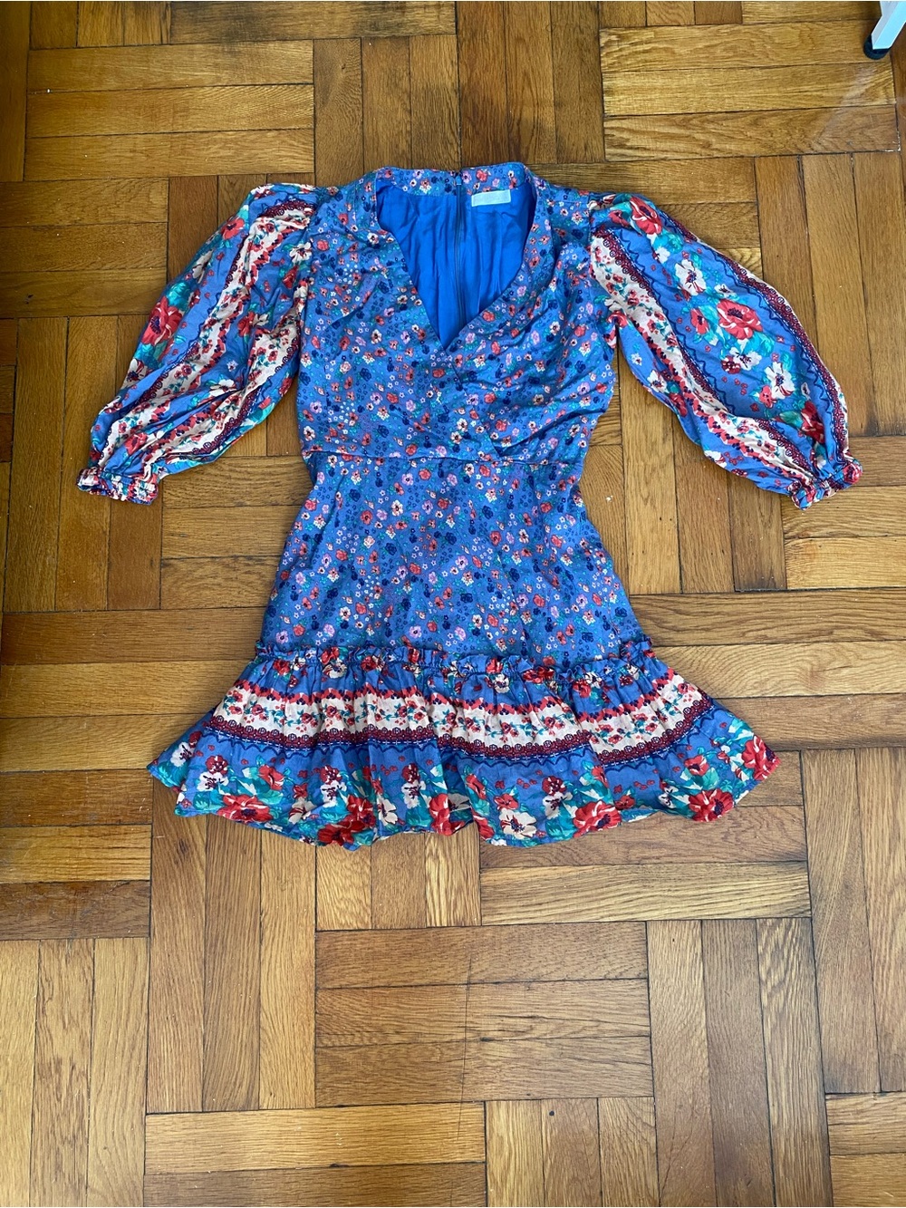 We Are All Pretty Girls Blue Floral Puff Sleeve Mini Dress Size M Boho